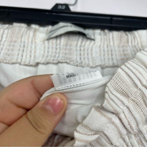 Abercrombie & Fitch cream/brown paper bag shorts size Small - Picture 6 of 9